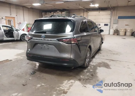 2023 Toyota Sienna Xle z USA, uszkodzony, nr VIN 5TDJSKFC0PS099650